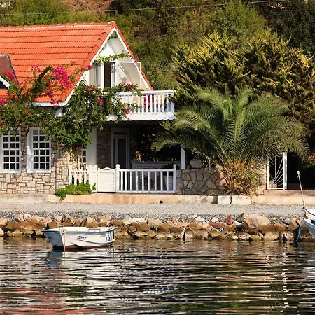 Hotell Waterfront 4*